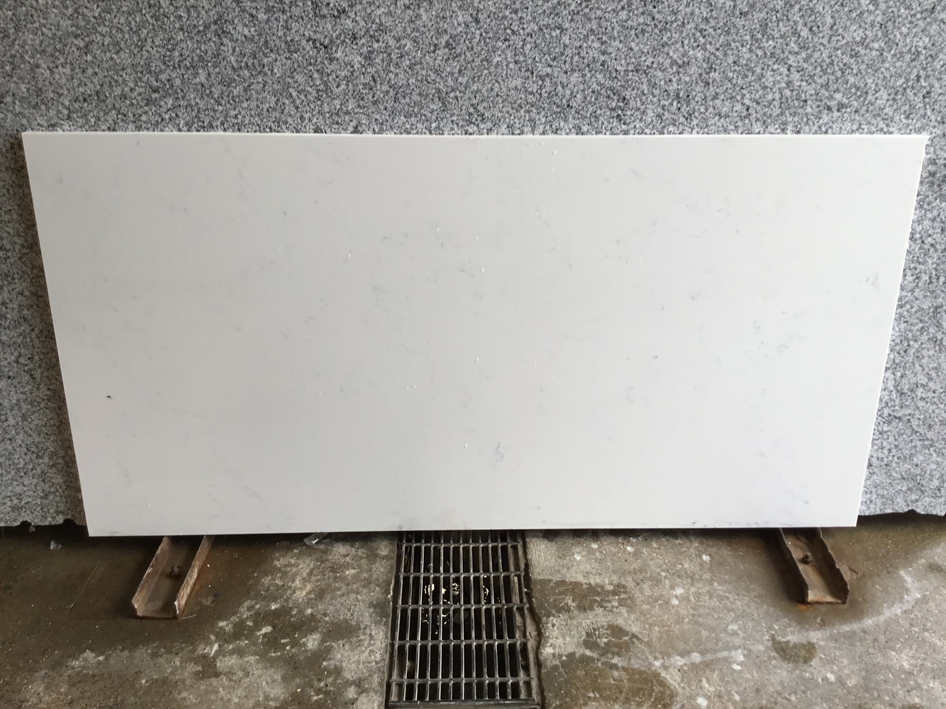 Vadara Carrara Nuovo, pieza 11050-1.R1