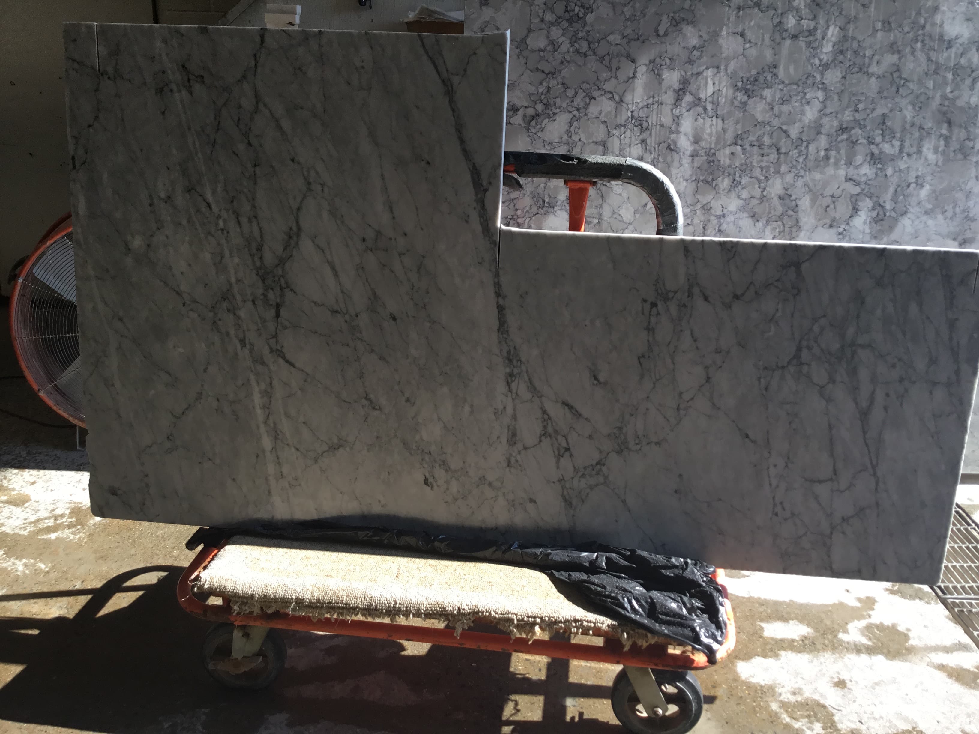 Bianco Carrara Honed 3CM, pieza 10471-2.R1