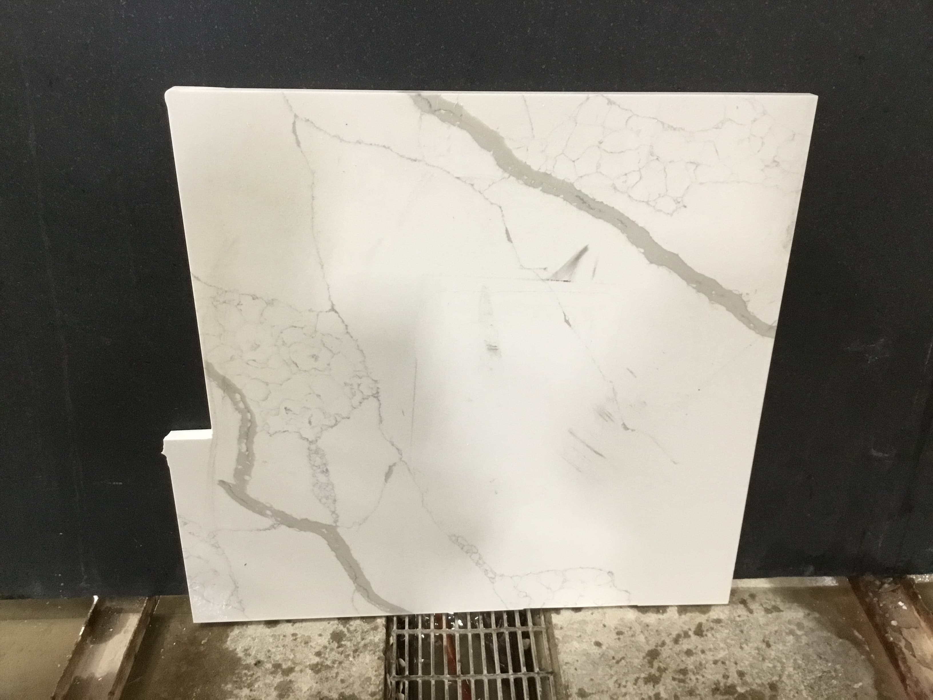 New Calacatta Roma 3CM, pieza 10784-6.R1.R1